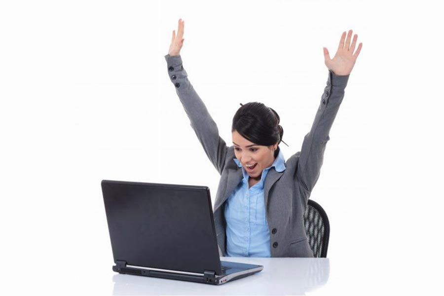 Sales professional building rapport and using buyer psychology to increase conversions in a business meeting.